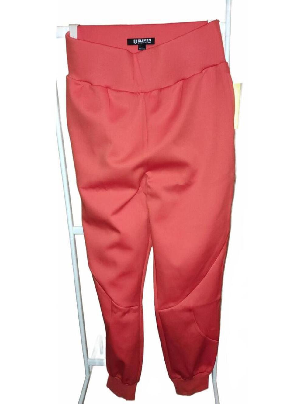 NWT Eleven Venus Williams - be an 11 Jogger - L - cherry